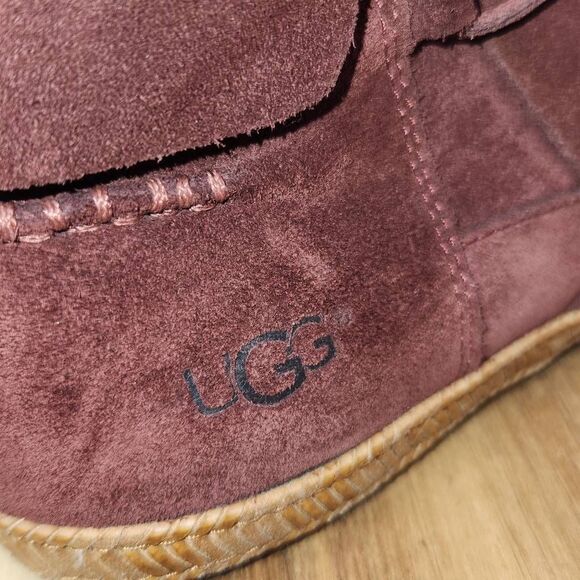 UGG Reid Moccasin Bootie Burgandy Ankle Boots Women's Size 8.5 - Picture 6 of 12